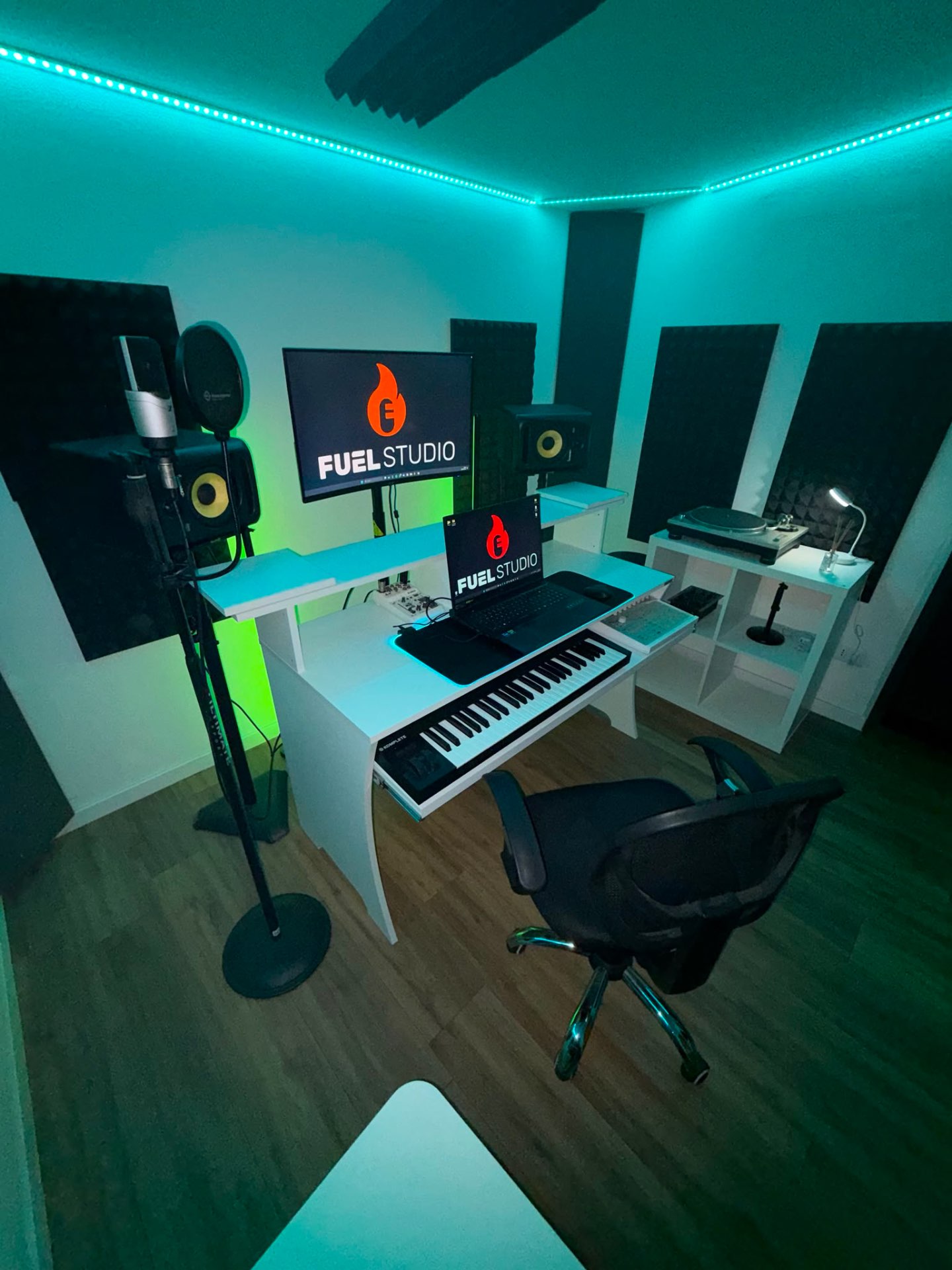 Studio 2